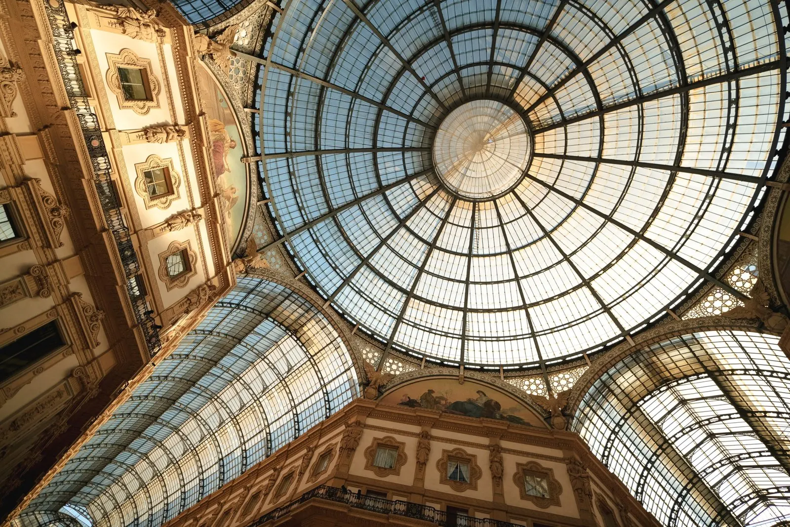 Cúpula de vidro da Galleria Vittorio Emanuele II
